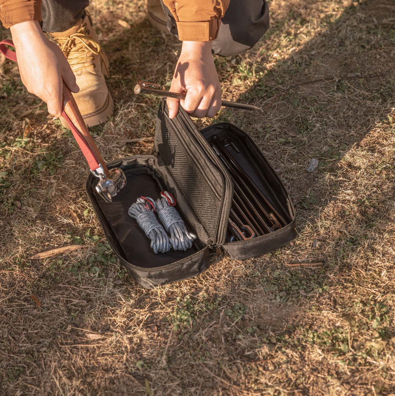 ペグ収納マルチコンテナ 30cmペグ対応 BK-30