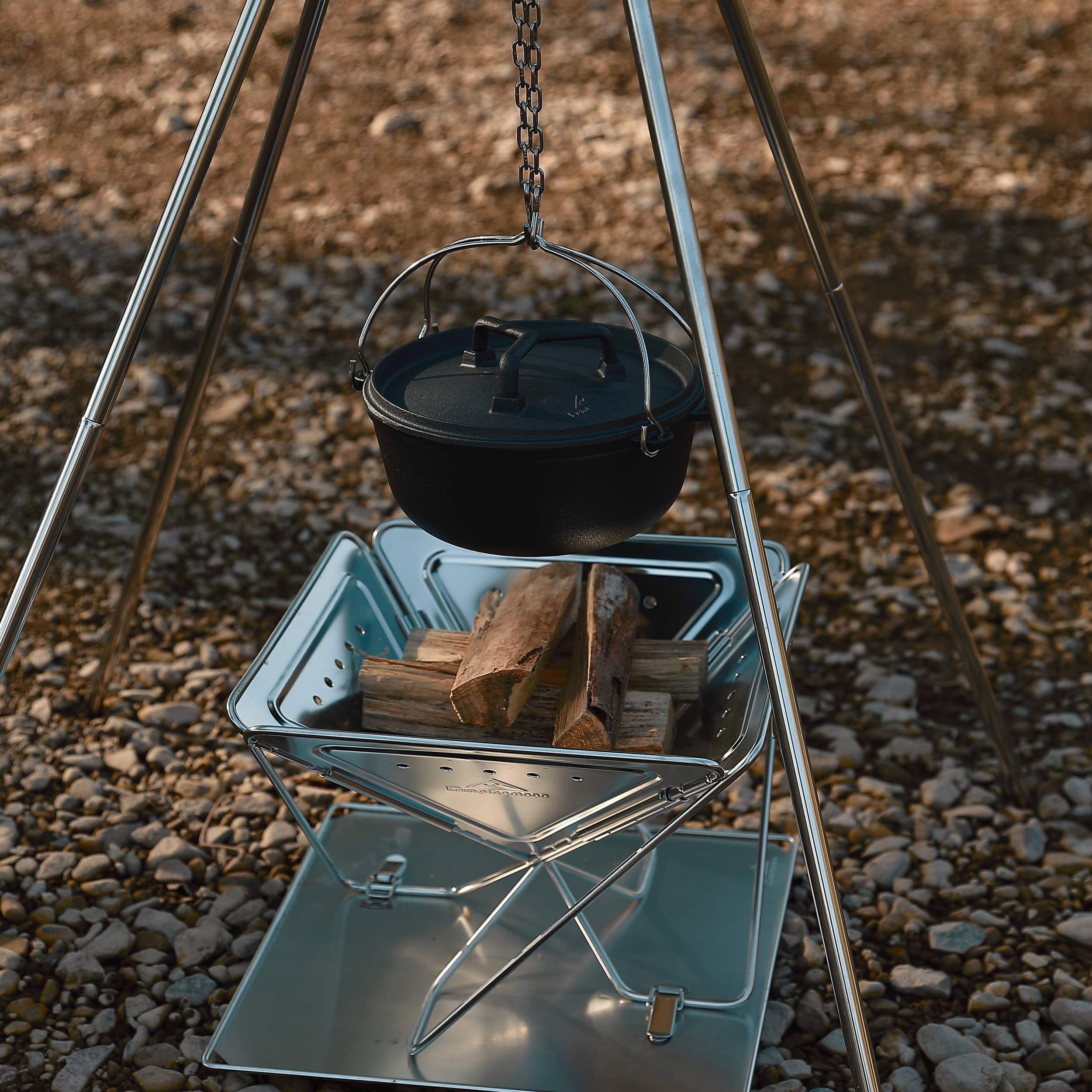 Campingmoon ファイヤープレイスタンド MT-130 – 耐荷重90kgの安定4脚
