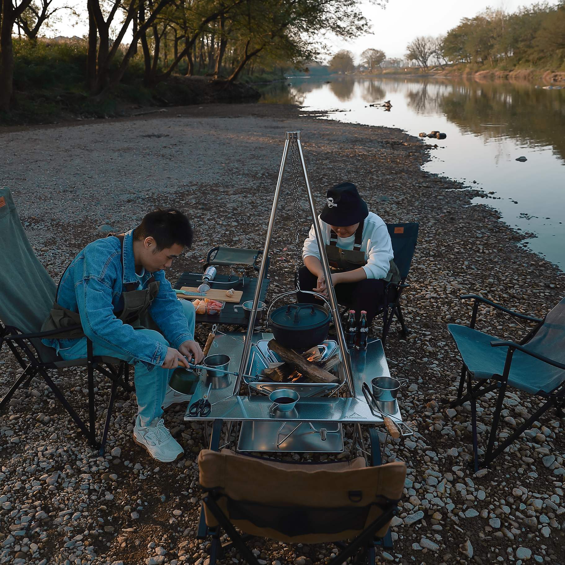 ファイヤープレイスタンド 4脚オールステンレス MT-130